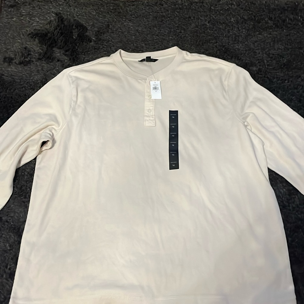 Banana Republic long sleeve cream shirt